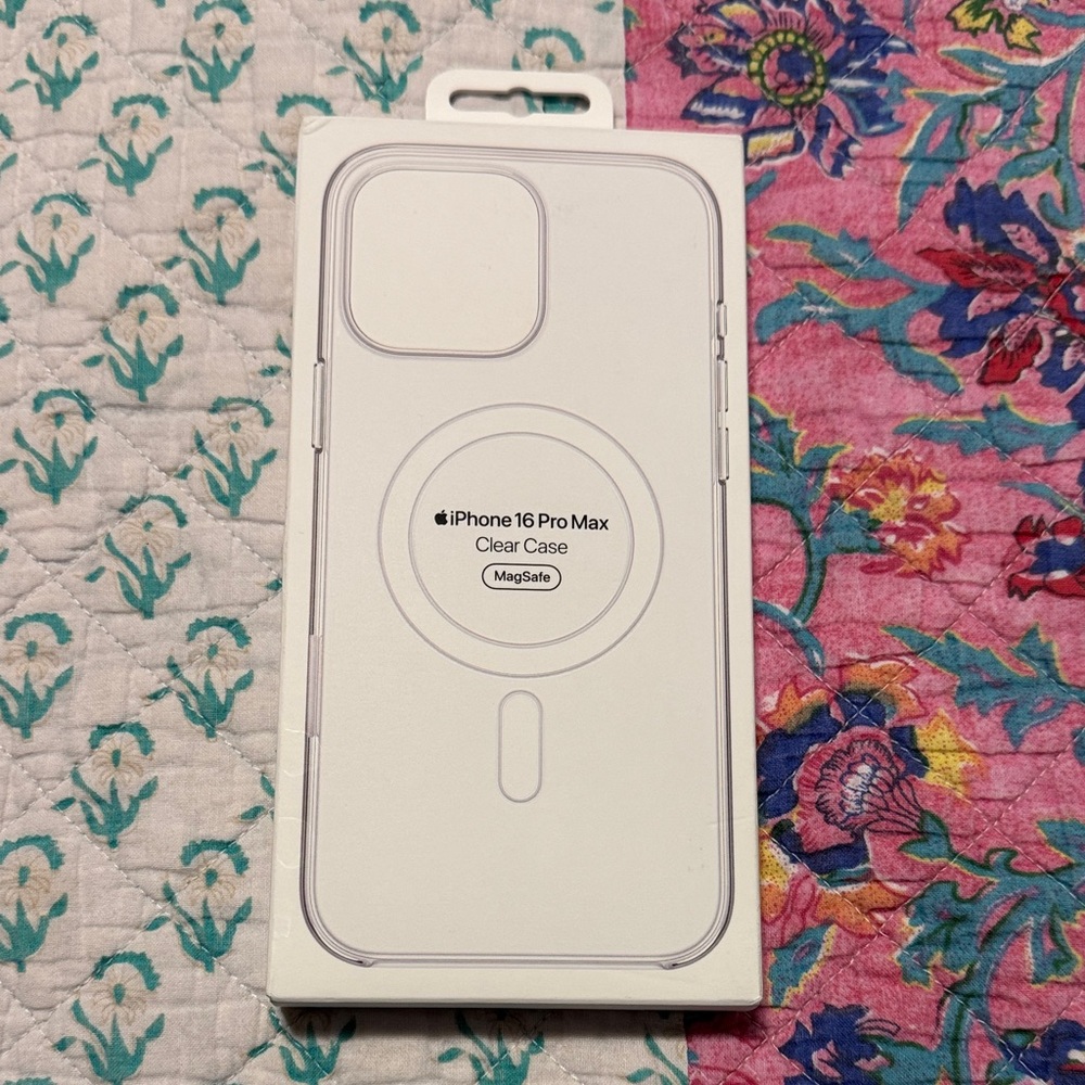 Apple iPhone 16 Pro Max Clear Case with MagSafe